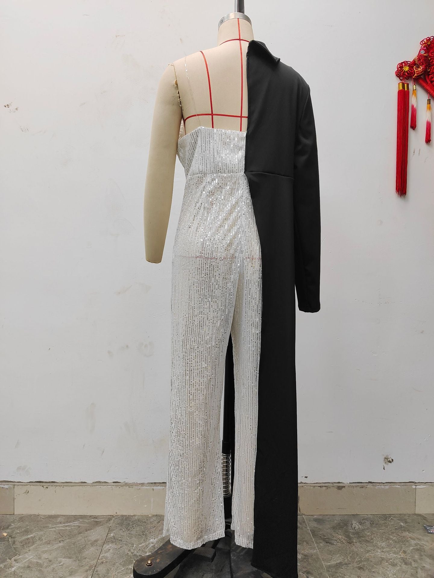 Women Silver Patchwork Sequined One Shoulder Jumpsuit 10