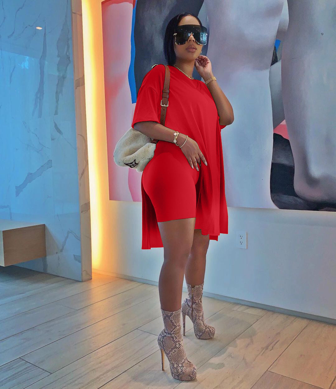 Women Summer Solid Slit Short Sleeve Top and Shorts Two-piece Set 4