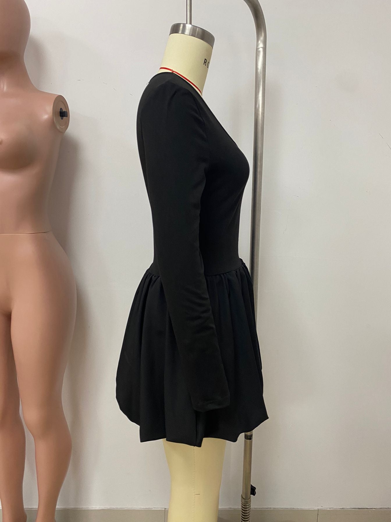 Women Fall and Winter Long Sleeve Flower Bud Strap Dress 15