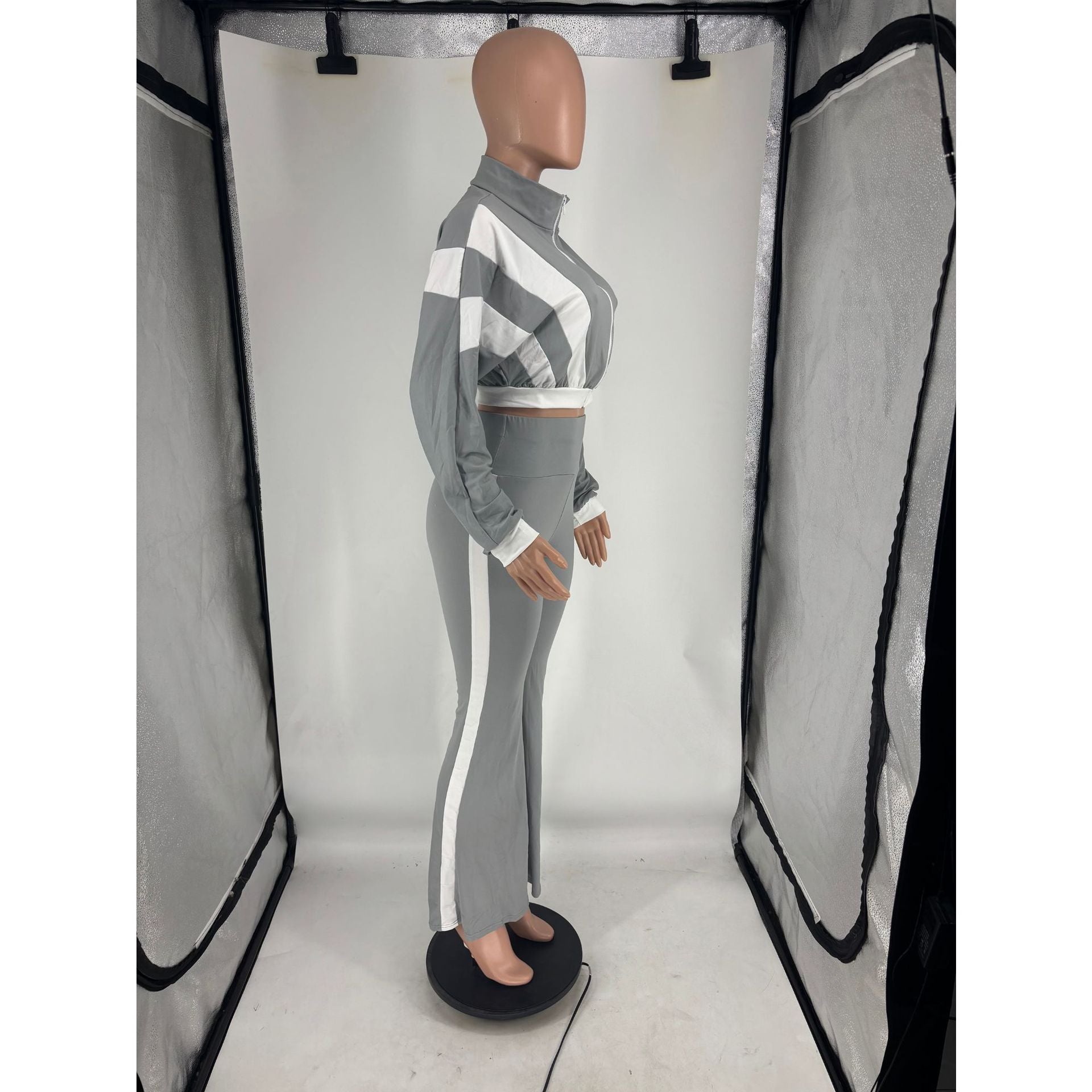 Women's Chic Casual Color-Block Long-Sleeve Zipper Top Slim Fit Bell Bottom Pants Set 28