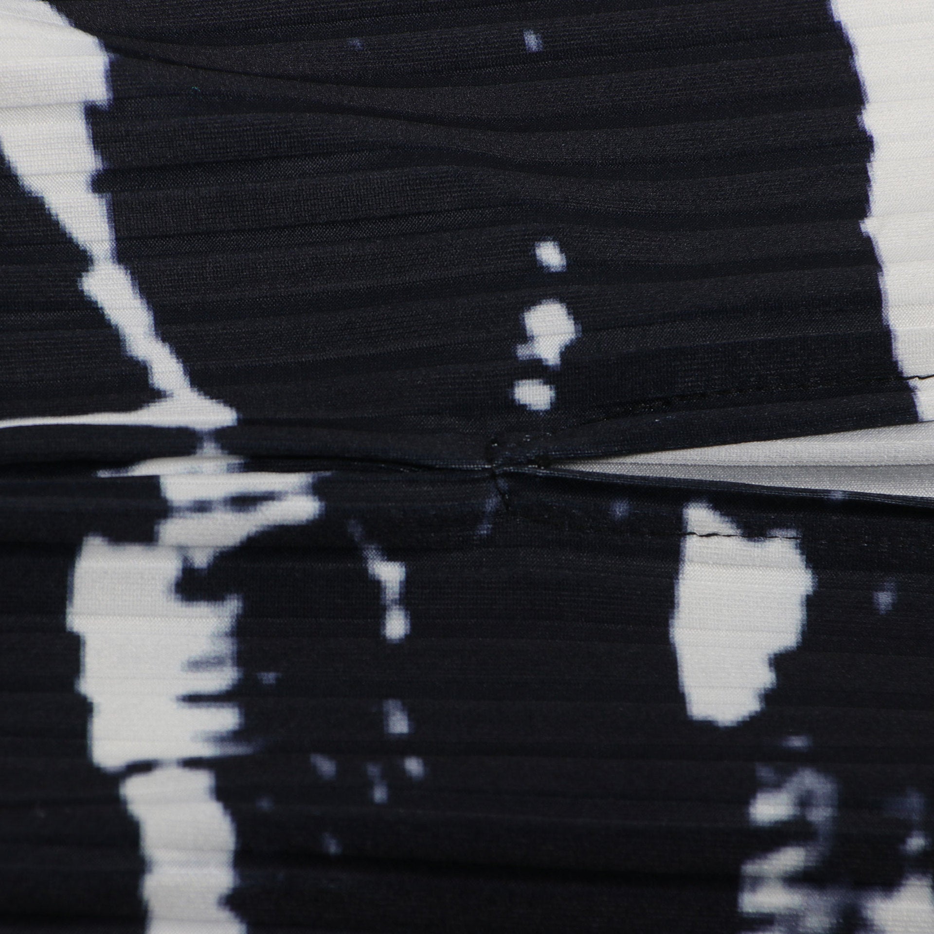 Sexy Printed Back Slit Tight Fitting Bodycon Dress 47