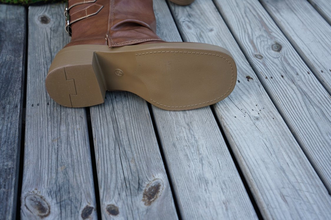 Stylish Brown Mid-Calf Boots with Chunky Sole Fashion Shorts for Women 19