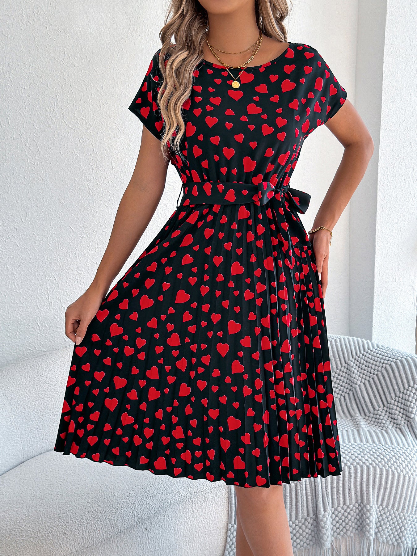 Women Spring and Summer Casual Contrast Heart Print Short Sleeve Pleated Dress 4