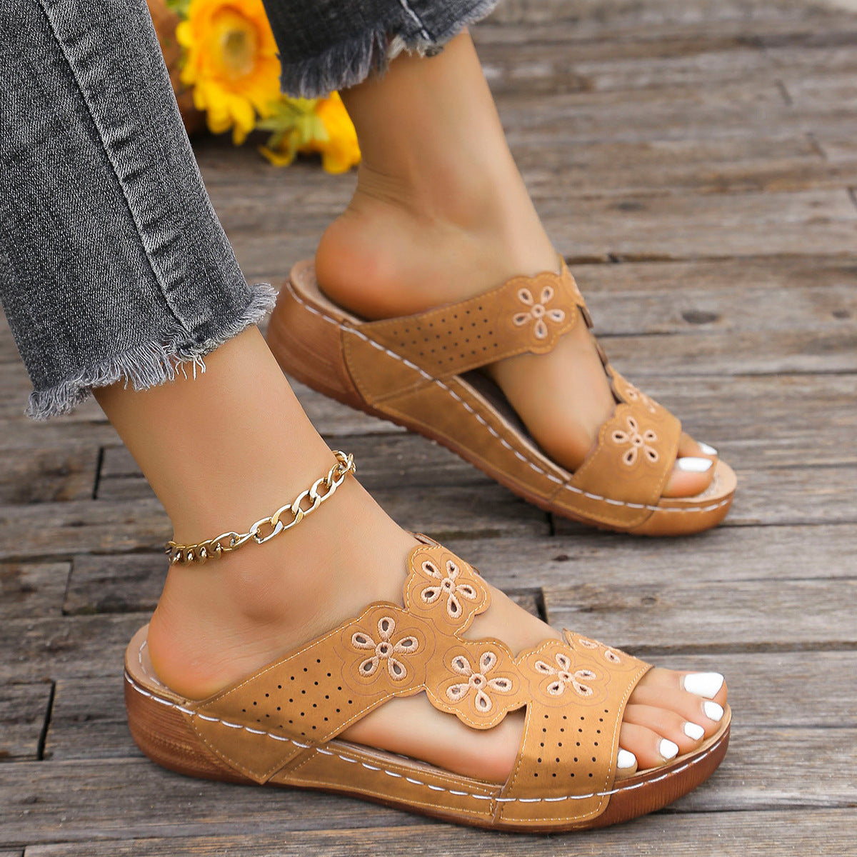 Plus Size Flower Slippers Women's Slip-On Stitched Flat Thick Sole Open Toe Hollow Sandals 11