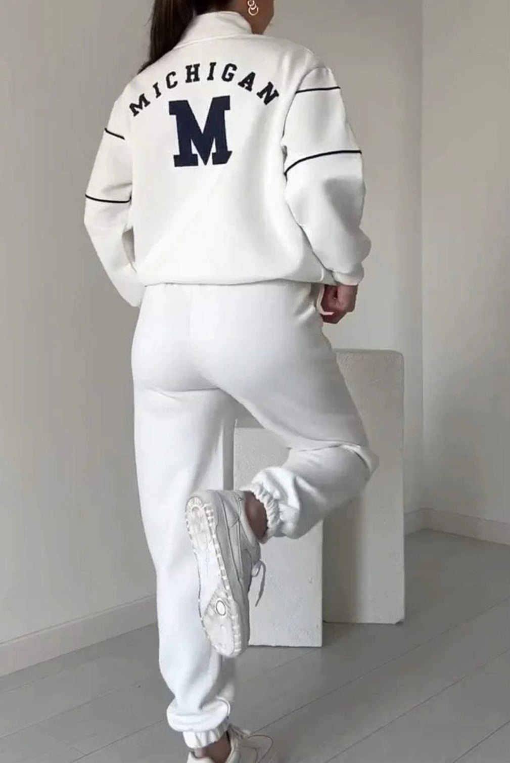Autumn Winter Letter Long-Sleeved Top Trousers Casual Sports Suits 10