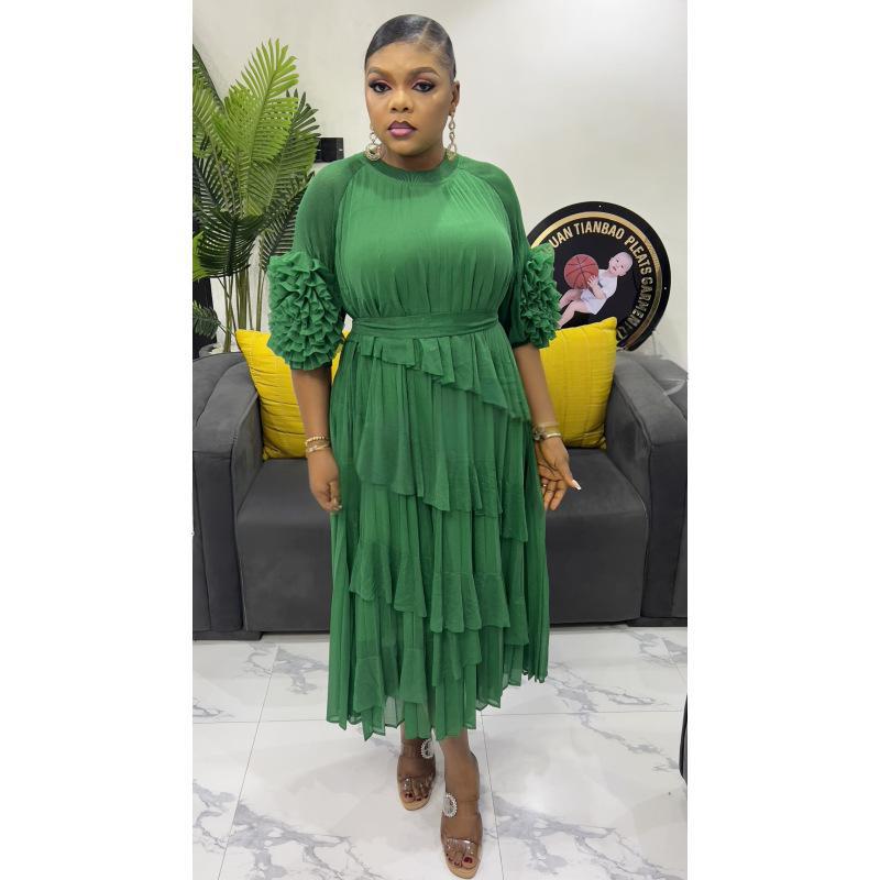 Plus Size African Women pleated Bell Bottom sleeve dress