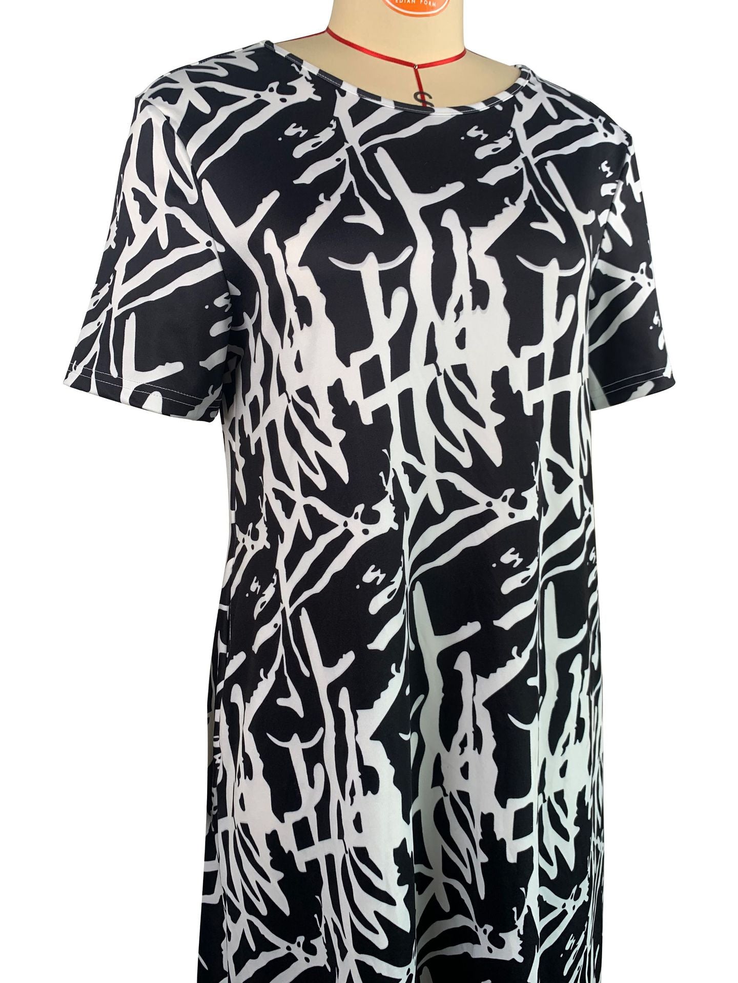 Women Casual Printed Black and White Short-Sleeve Round Neck Maxi Dress 7