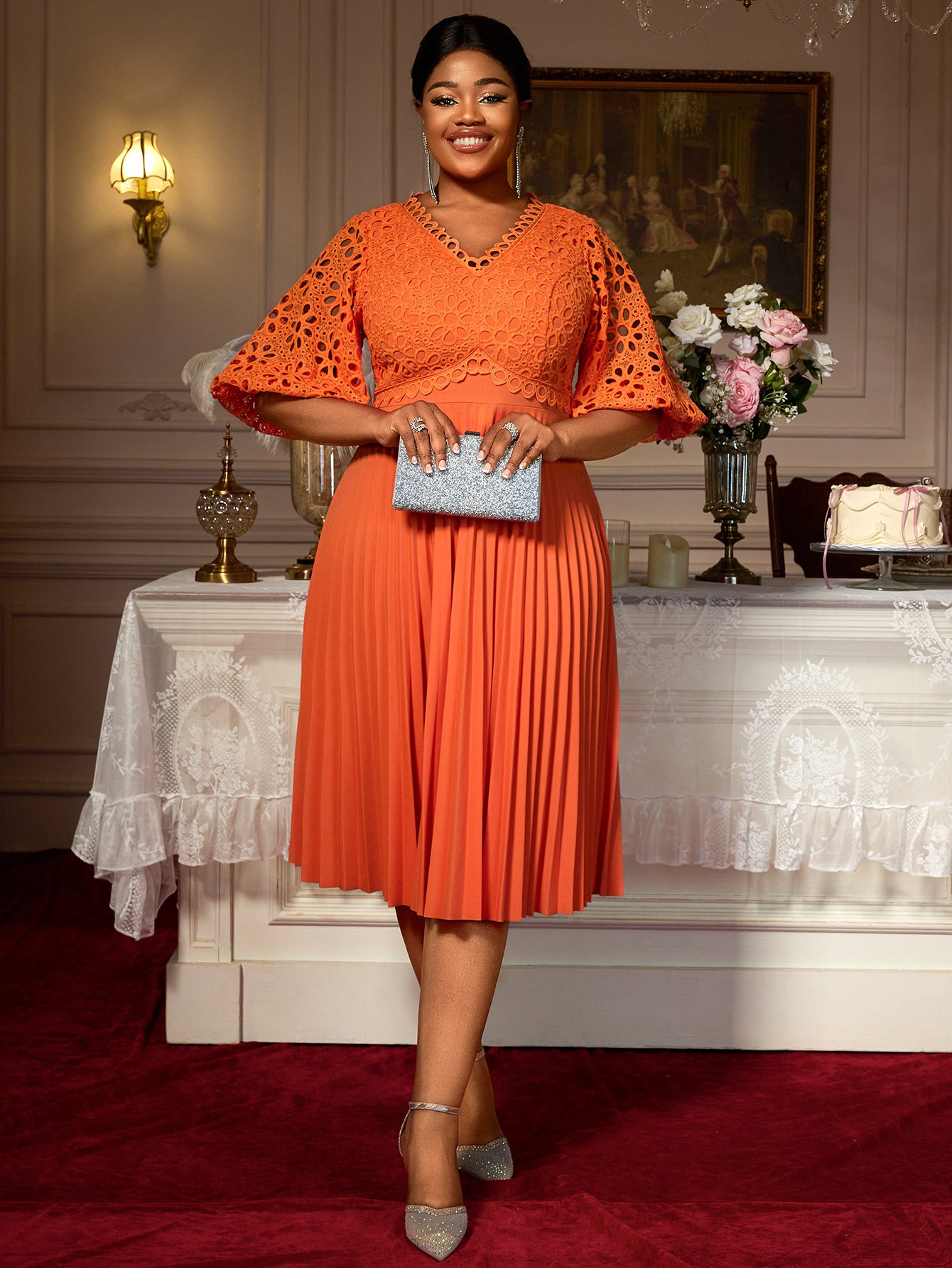 Plus Size Lace Cut-Out Puff Sleeve V-Neck Slim Fit A-Line Pleated Party Dress 4