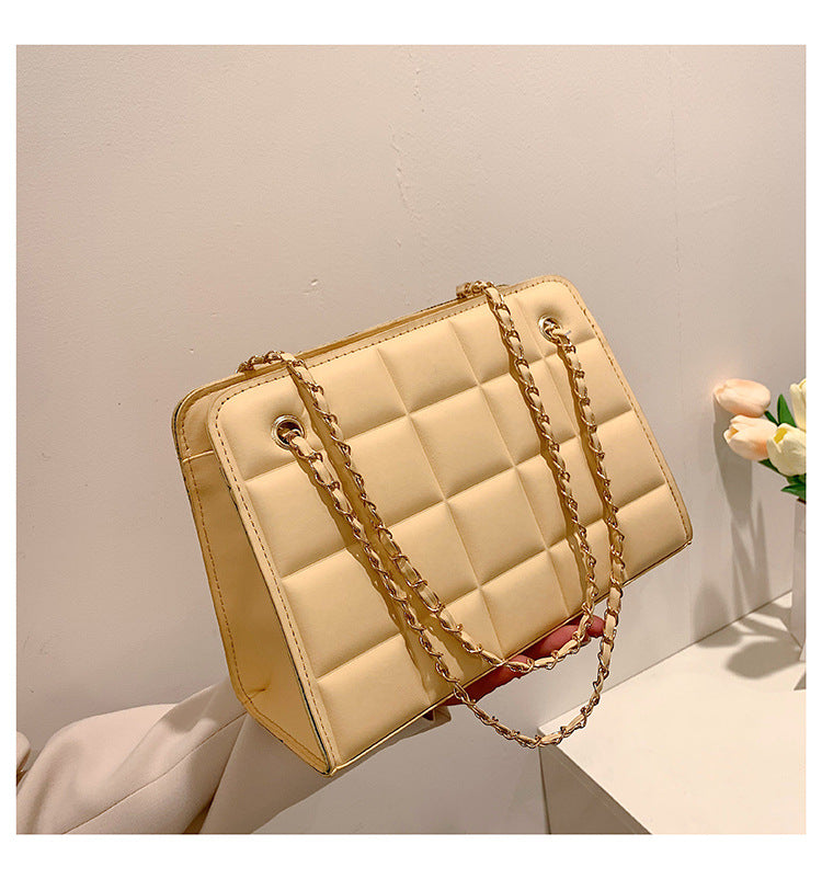 Women Retro Chain Solid Shoulder Bag 23