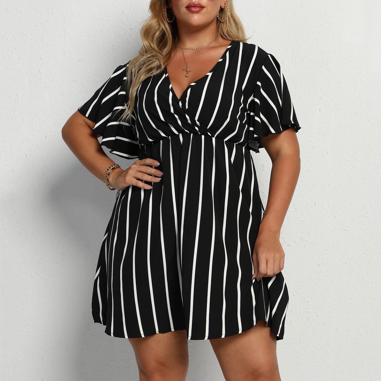 Plus Size Women Striped V-Neck Short Sleeve Loose Bohemian Dress 3