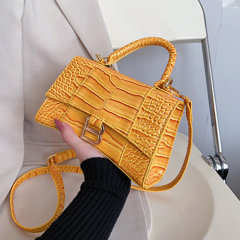 one-shoulder crossbody handbag mini small bag 3