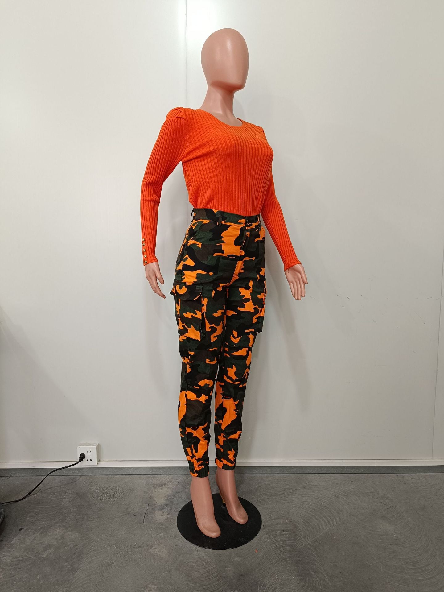 Women camouflage print trousers 14