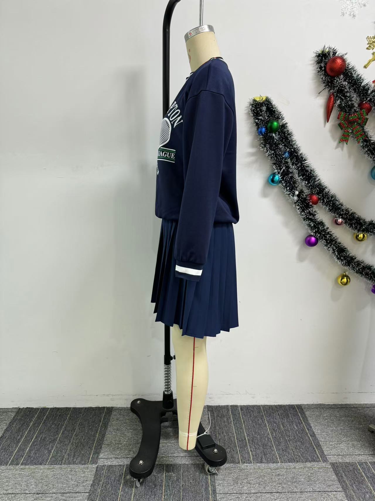 Women printed long sleeve top pleated skirt two-piece set 8