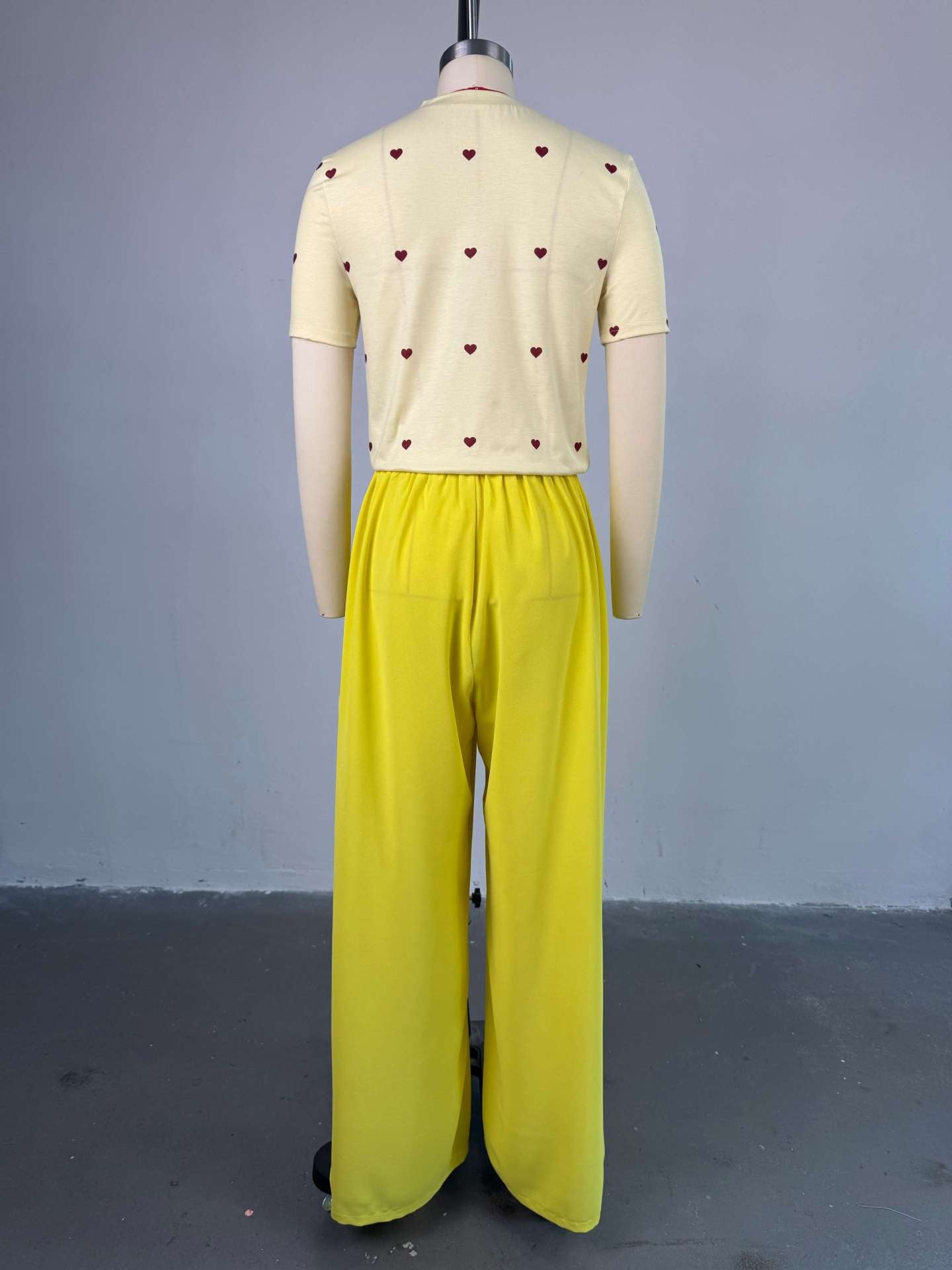 Women's Summer Sweet & Trendy Round Neck Heart Print Short Sleeve Top & Wide-Leg Pants Set 7