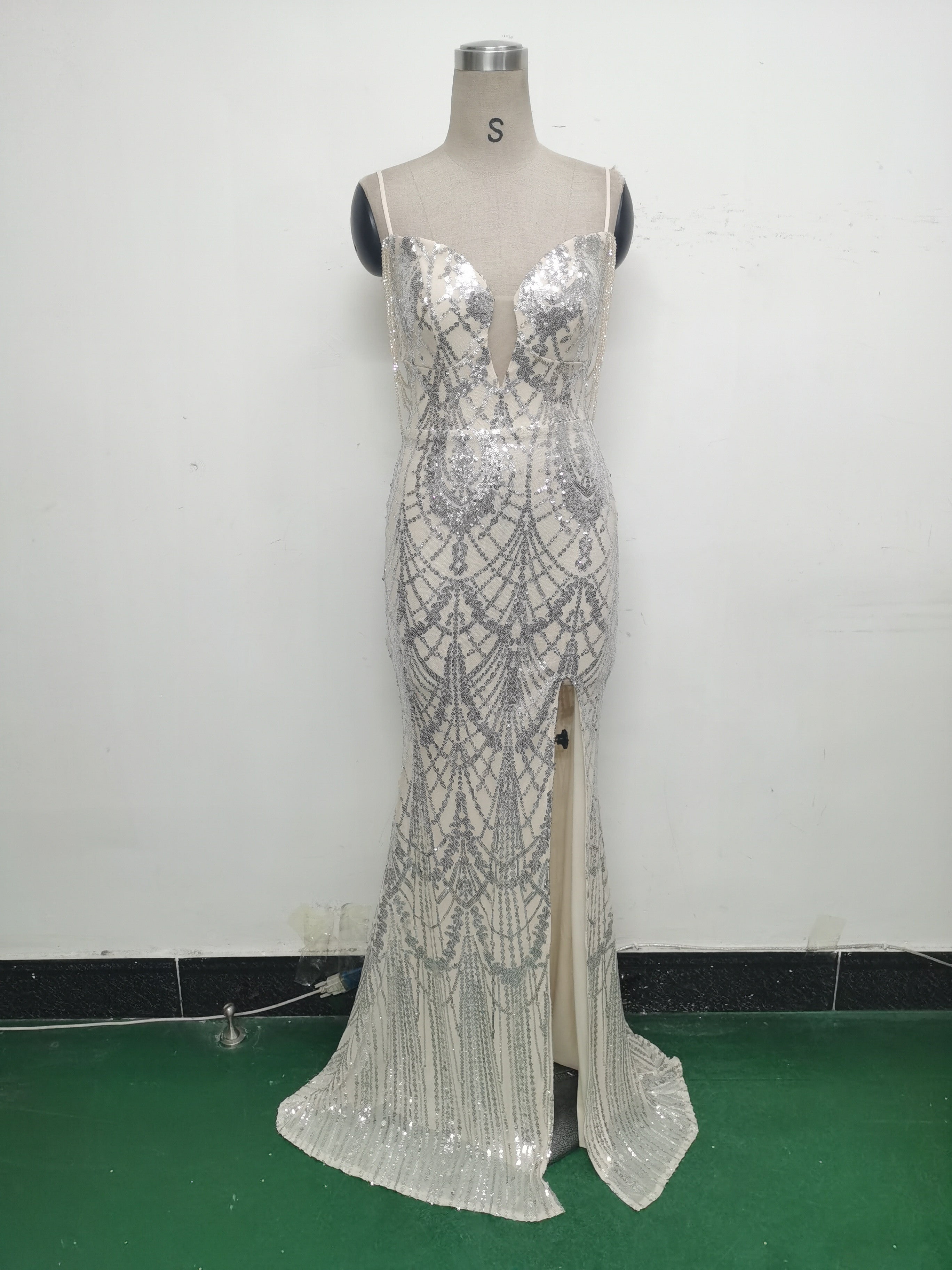 Women beaded sequin fishbone Lace-Up See-Through evening dress 47