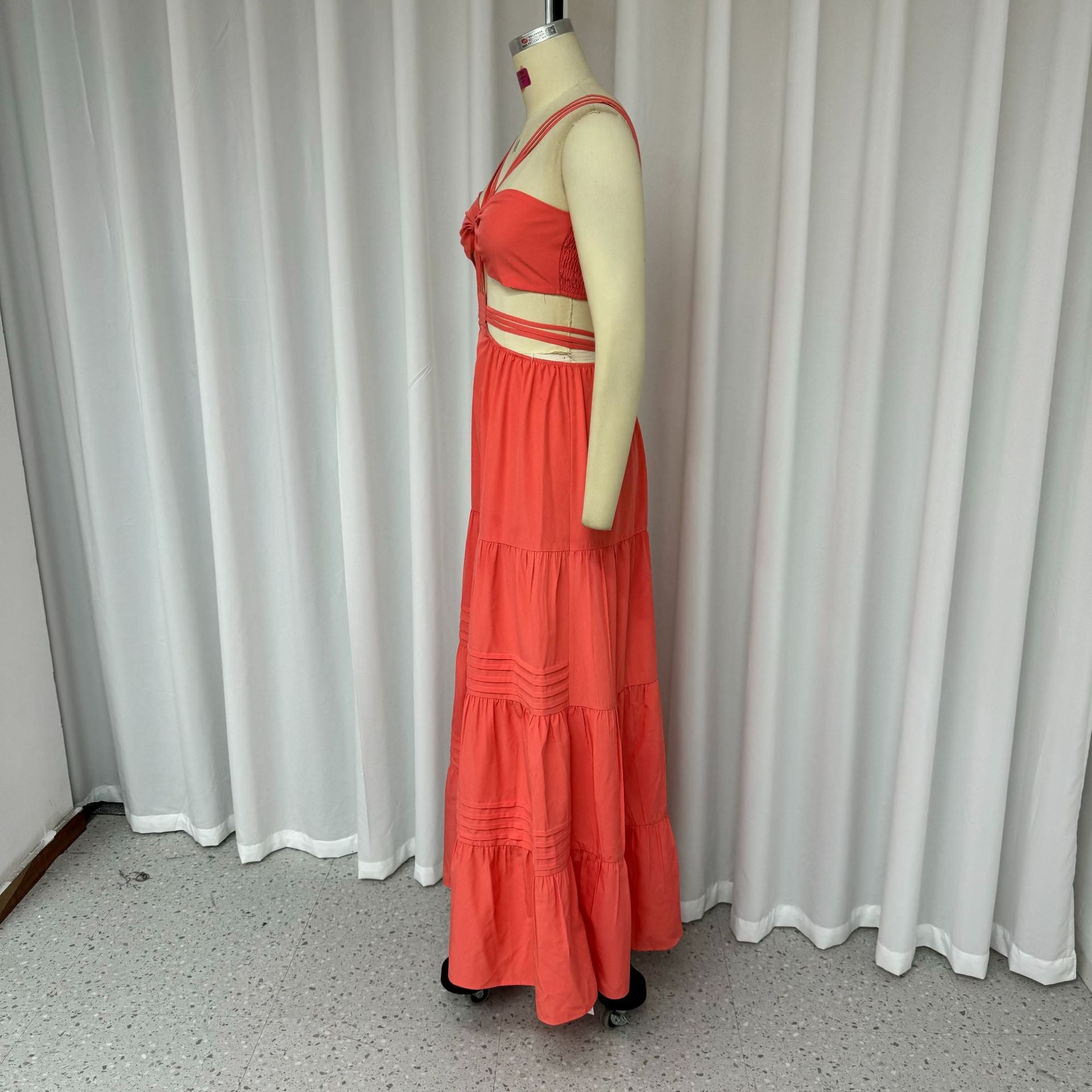 Women Sleeveless Hollow Solid Color Dress 6