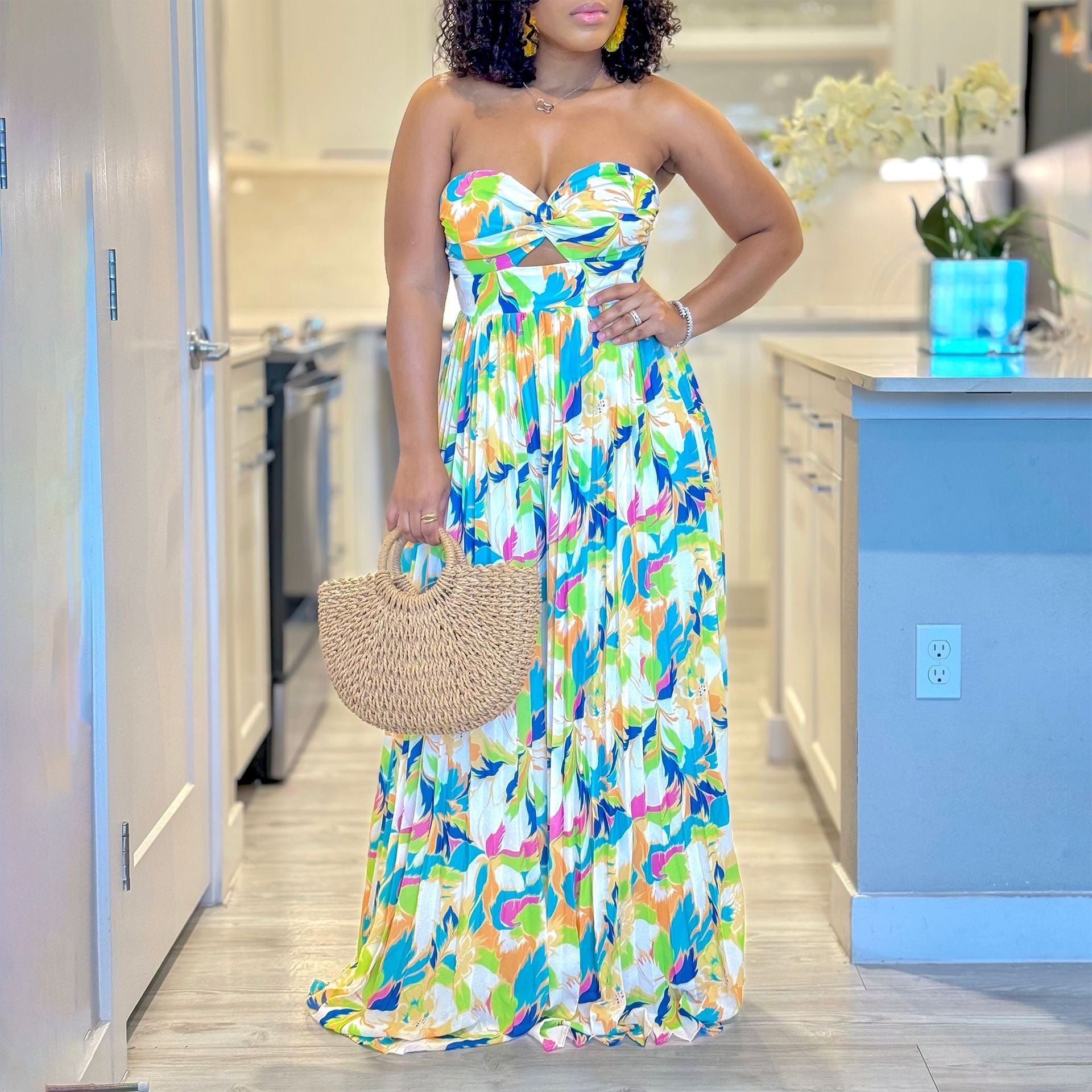 Women summer sexy printed chest-wrapped off-shoulder pleated wide-leg Jumpsuit 3