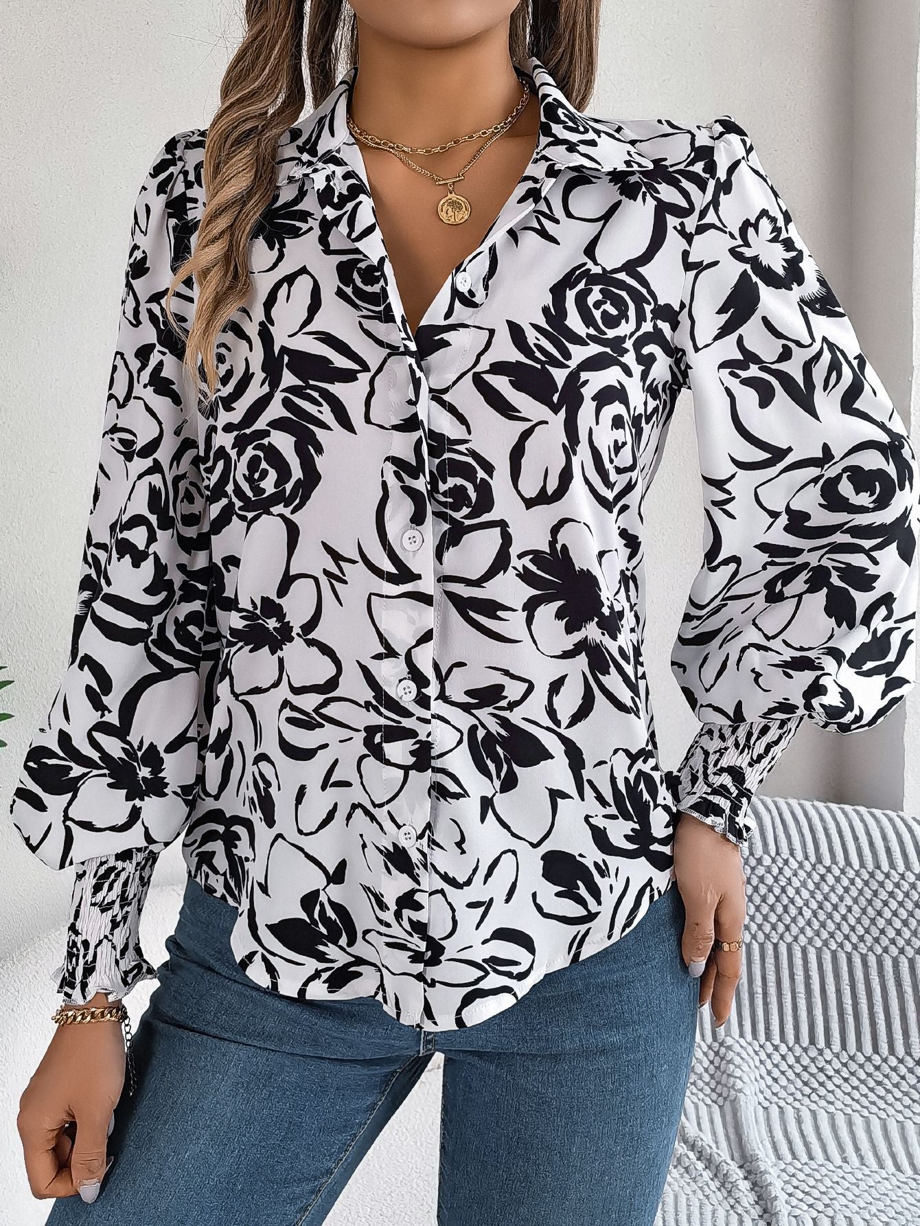 Autumn Winter Elegant Contrast Color Flower Printed Lantern Sleeve Turndown Collar Women's Shirt 3