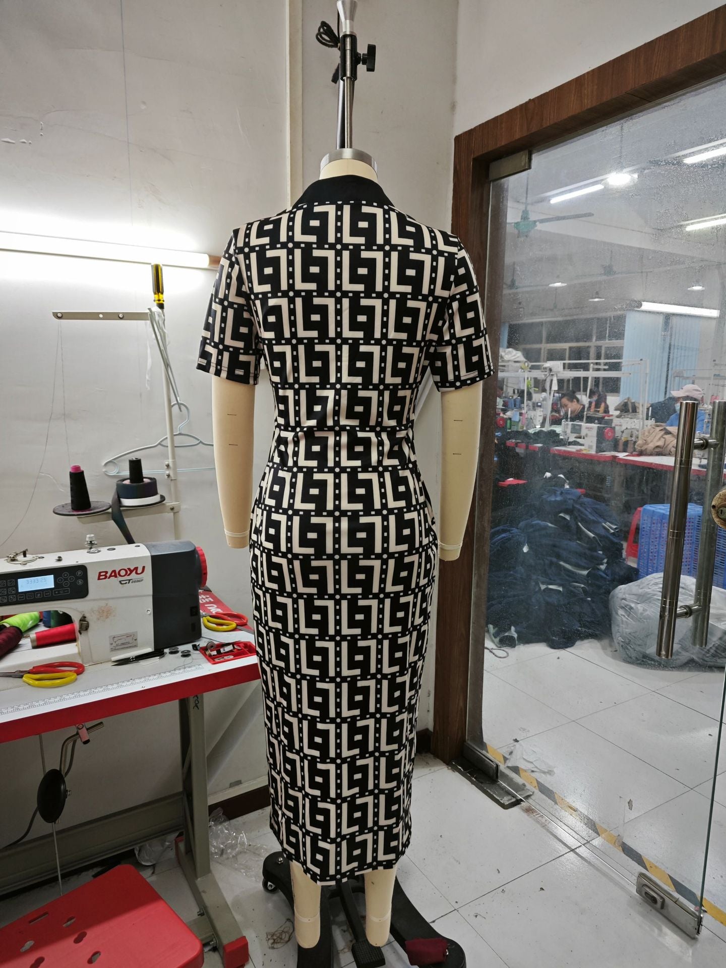 Autumn and winter fashion Plaid Print V-neck Bodycon long-sleeved sexy dress 26