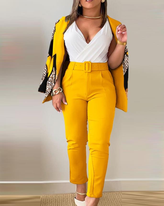 Women Printed Casual Blazer and Pant Two-Piece Set with Belt 18