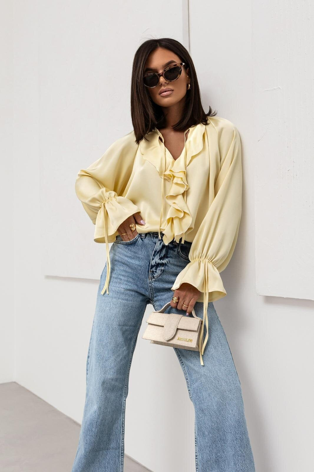 Women Spring ruffled Bell Bottom sleeve V neck lace shirt 18