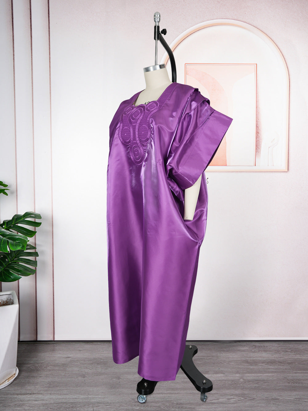 Plus-Size African Women Embroidered Dress 28