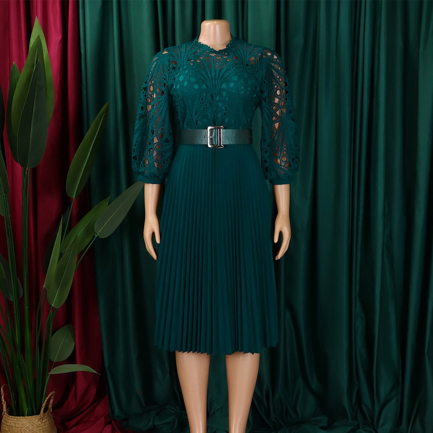 Women Solid lace hook flower hollow pleated dress 10