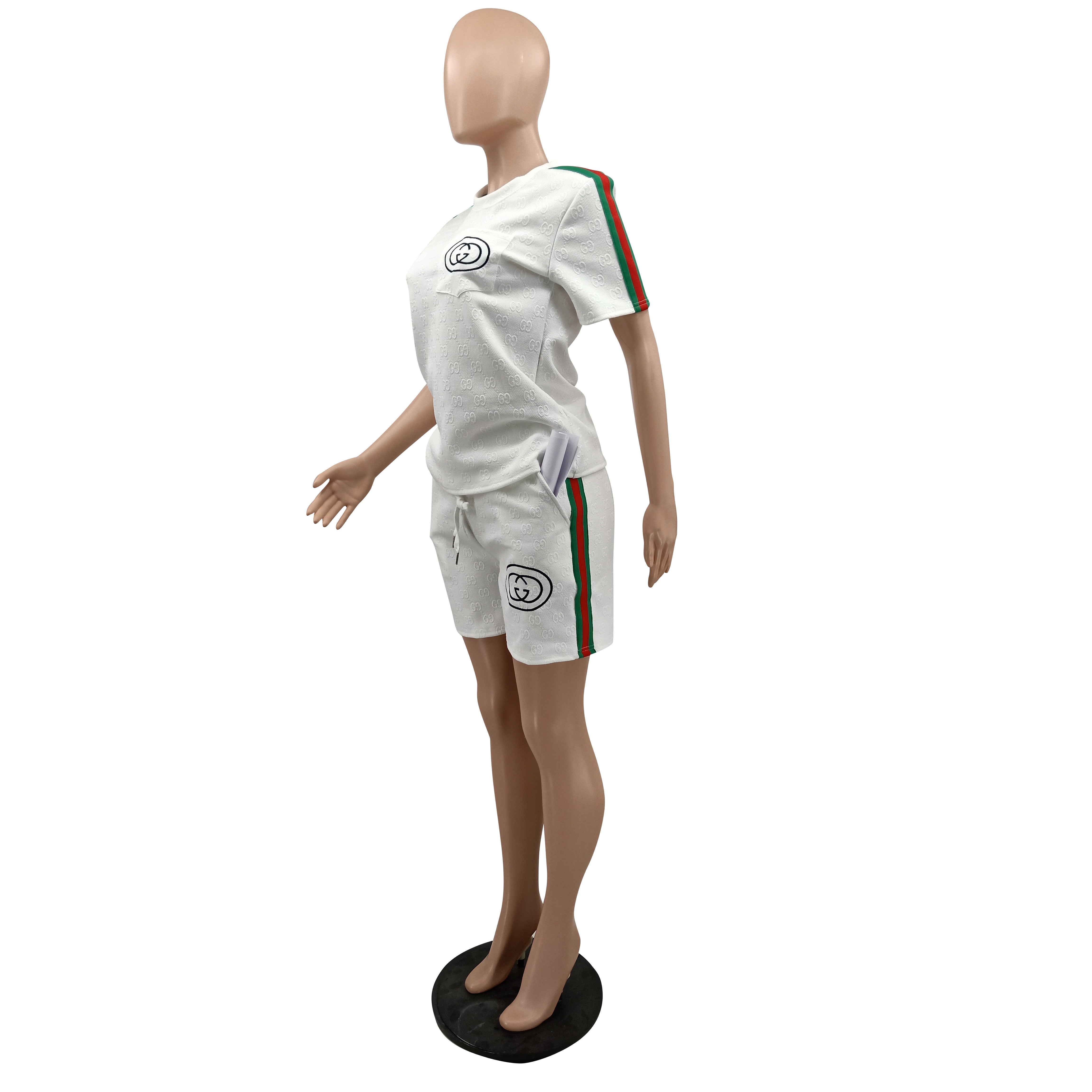 Women's Summer Fashion Chic Texture Fabric Embroidered Two-Piece Shorts Set 5