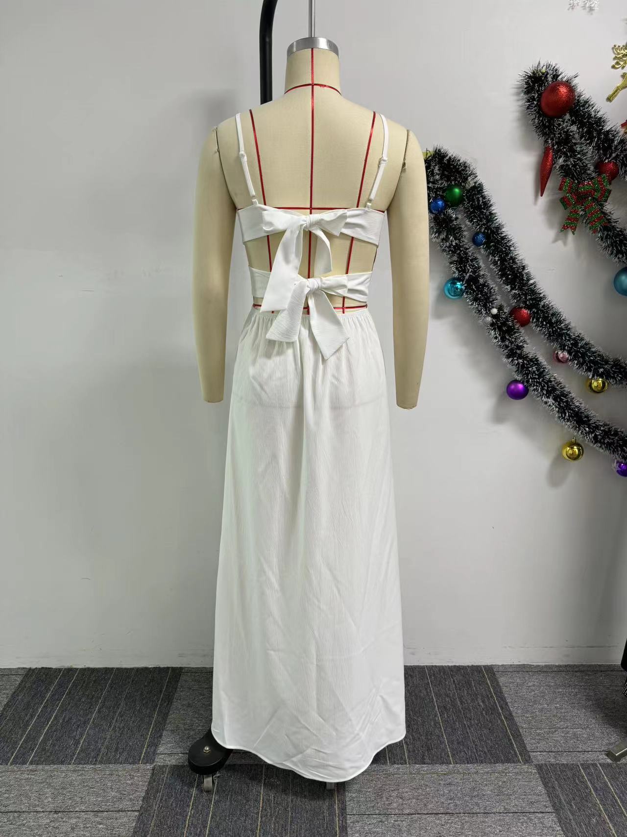 Solid Color Strap Backless Lace-Up Slit Long Dress 10