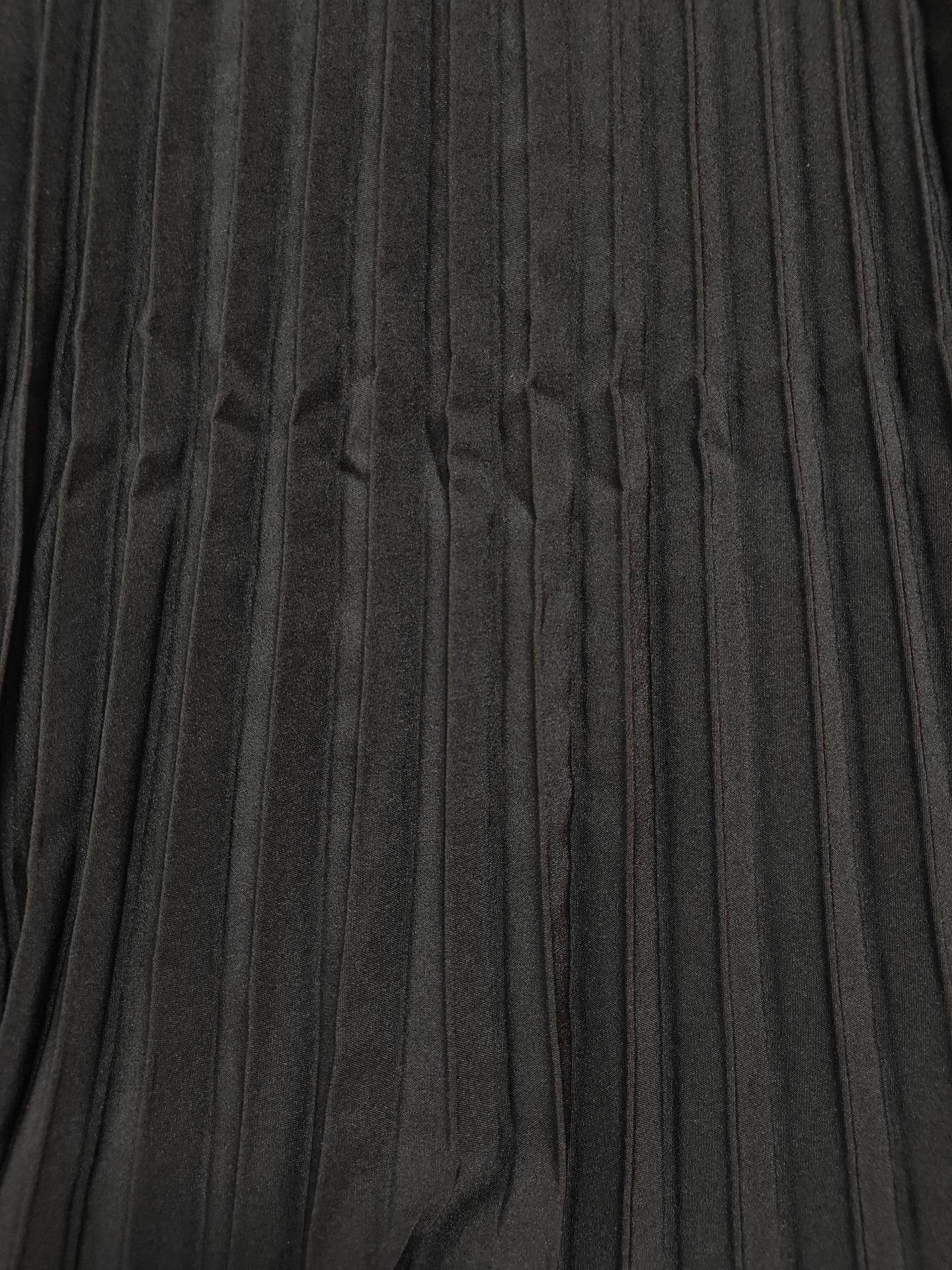 Autumn women's elegant fashion Round Neck sleeveless pleated long dress 24