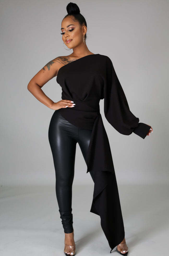 One Shoulder Long Sleeve Irregular Women's Top 11