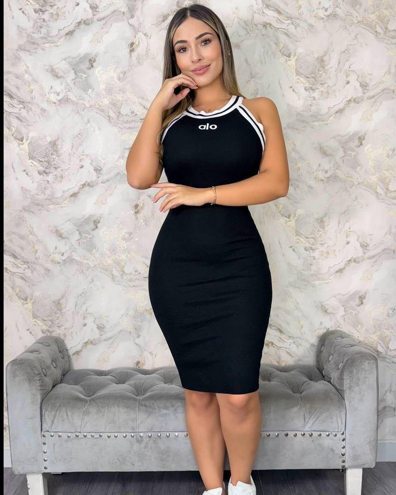 Women's Knitting Fashion Sleeveless Embroidered Halter Neck Sexy Bodycon Dress