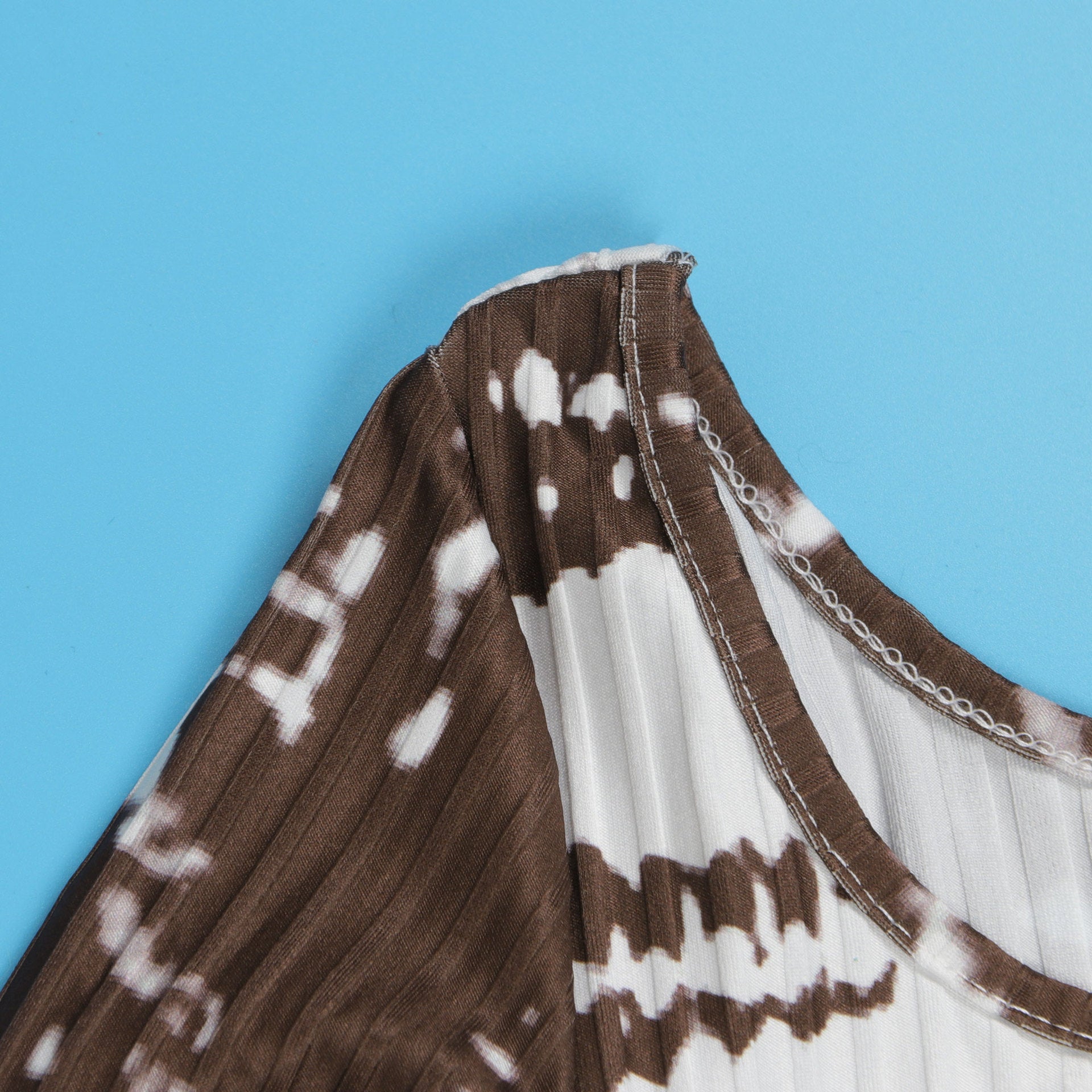 Sexy Printed Back Slit Tight Fitting Bodycon Dress 38