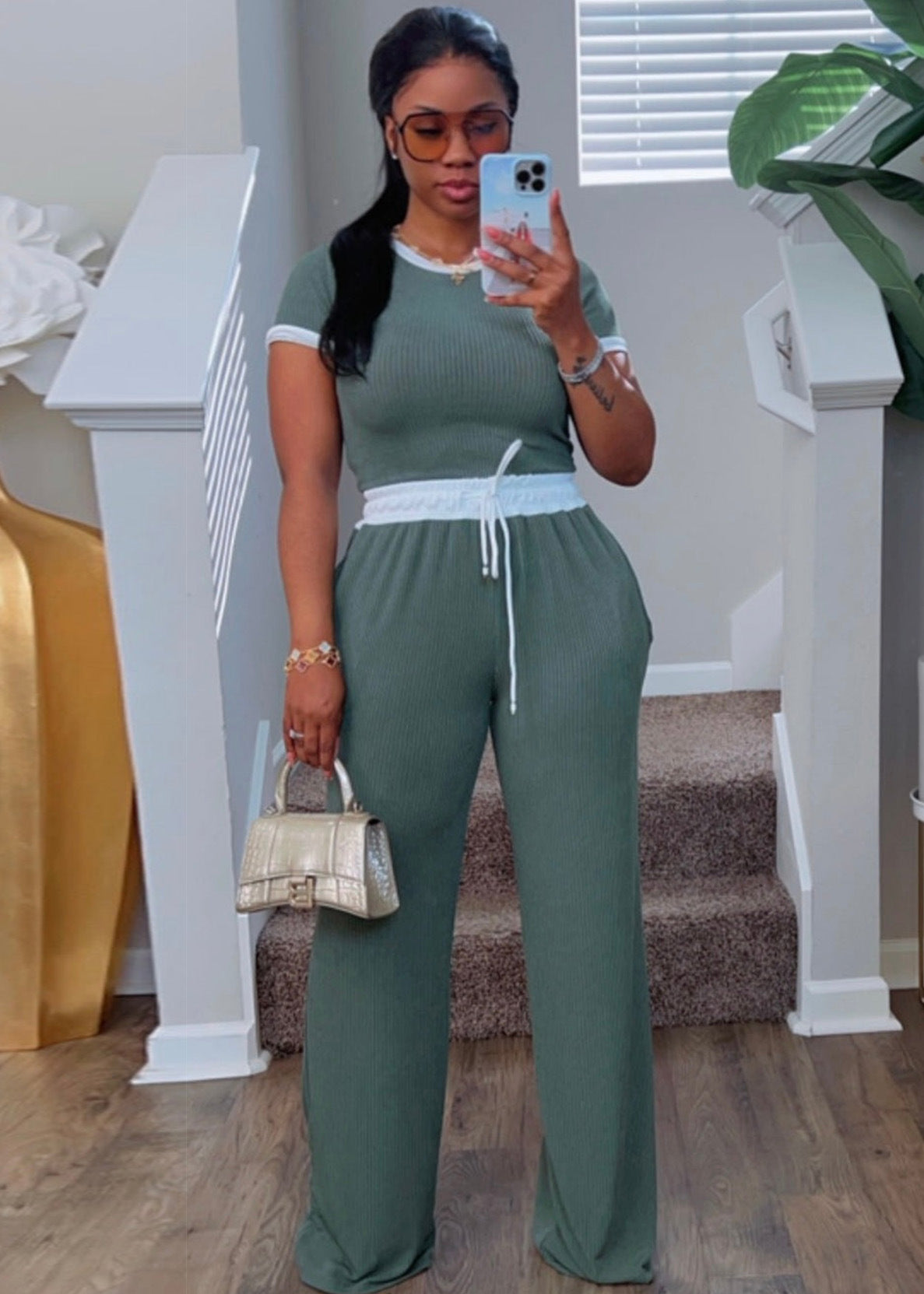 Women's Casual Street Contrast Color Round Neck Short Sleeve Two Piece Pants Set 12