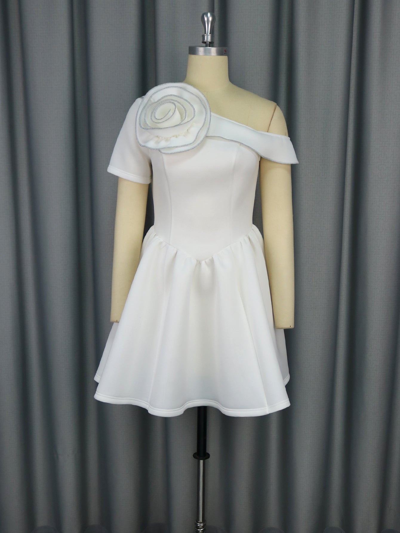 Solid Color A-Line One-Shoulder Wedding Dress 6