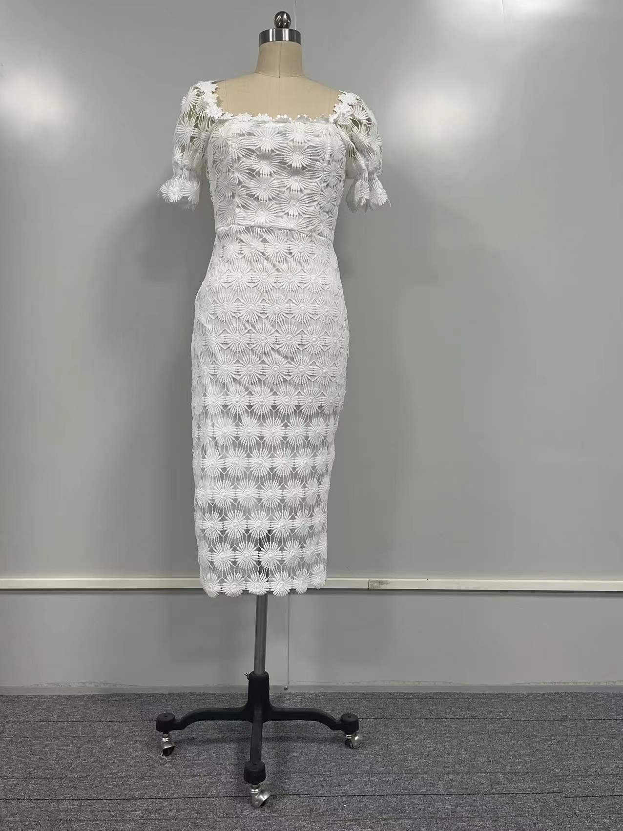 Ladies Elegant Fashion Lace Short Sleeve Maxi Dress 9