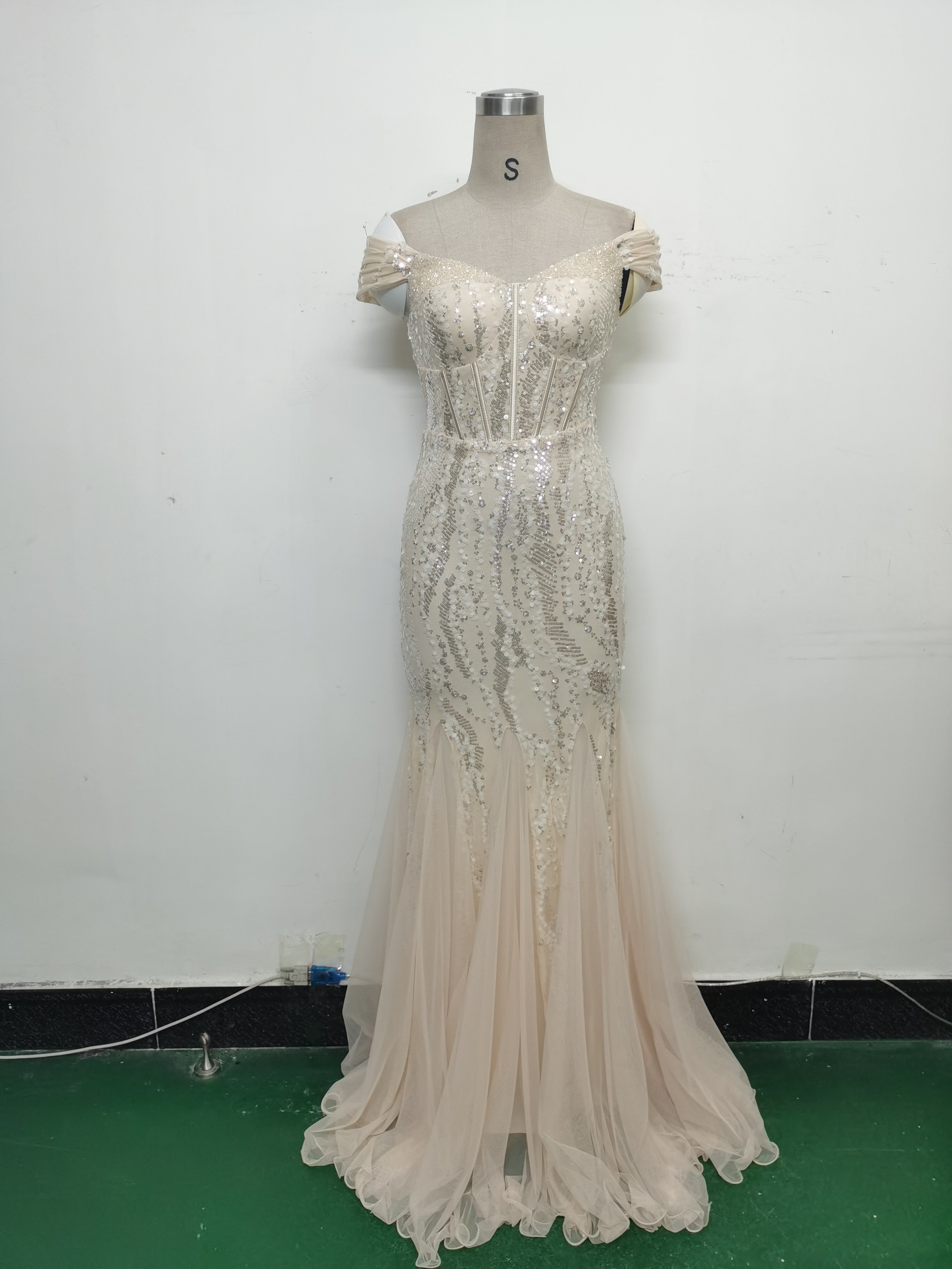 Women Evening Dress Beaded Mesh Beaded Evening Dress 32