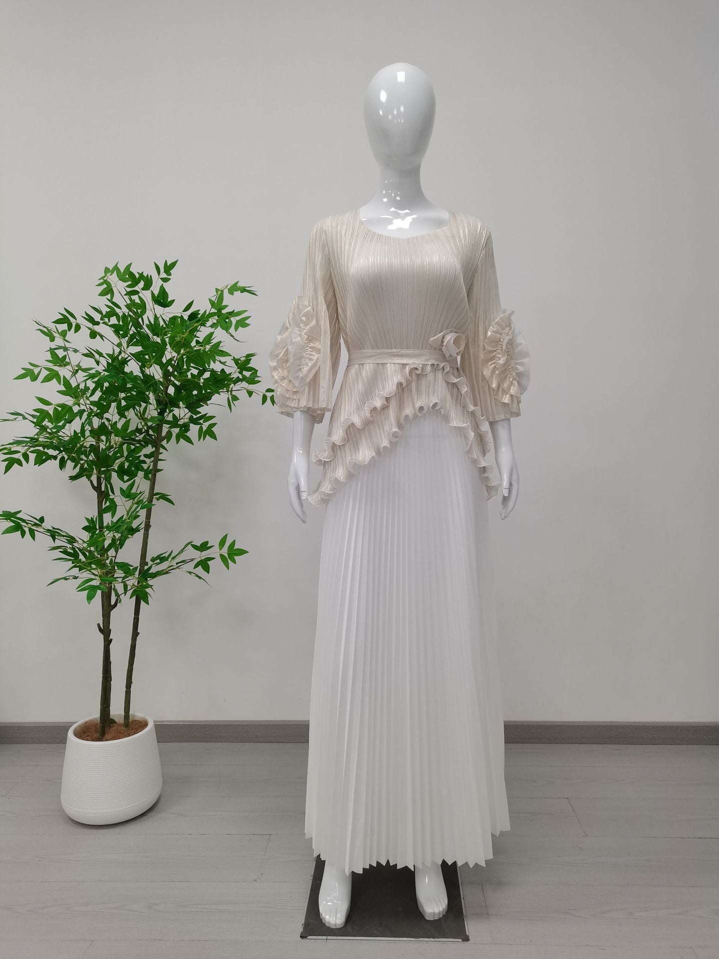 Plus Size Women Casual Pleated Irregular Top and Skirt Two Piece Set 3