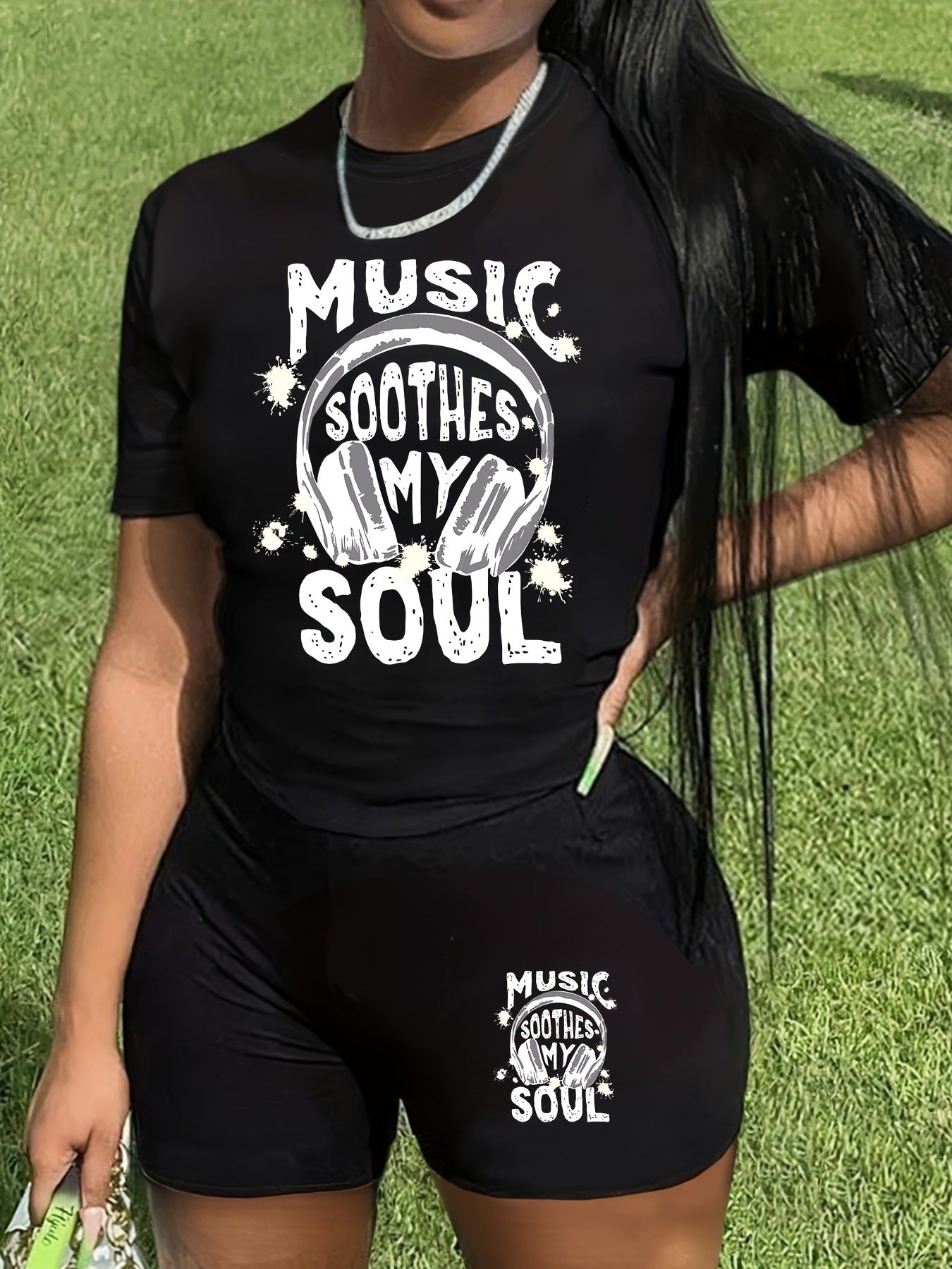 Women Spring and Summer Casual Print Short Sleeve Top and Shorts Two-Piece Set 3