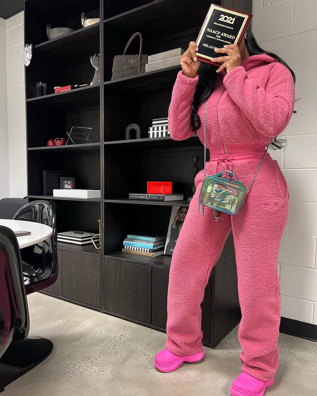 Women solid casual bubble velvet top and pant two piece set 3