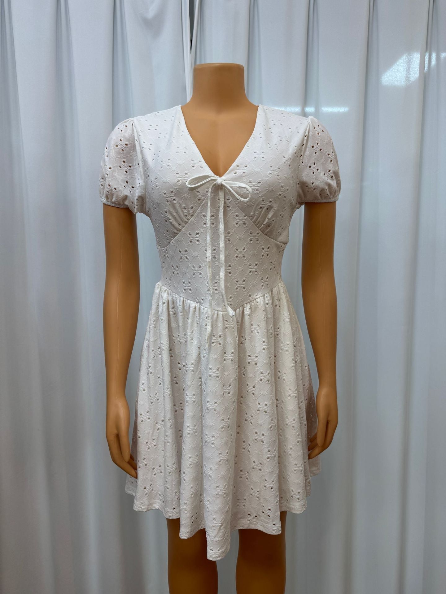 Women's clothing sexy hollow Lace-Up Slim Waist V-neck short-sleeved solid color dress