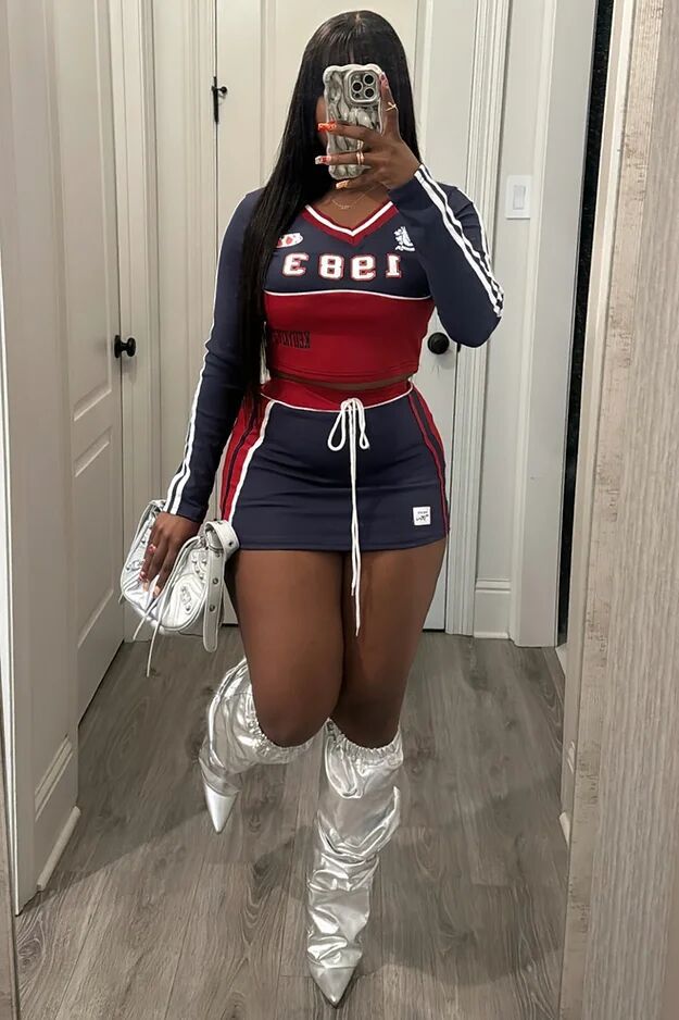 Women American Long Sleeve V-Neck Print Sports Casual Top and Skirt Two-piece Set 4