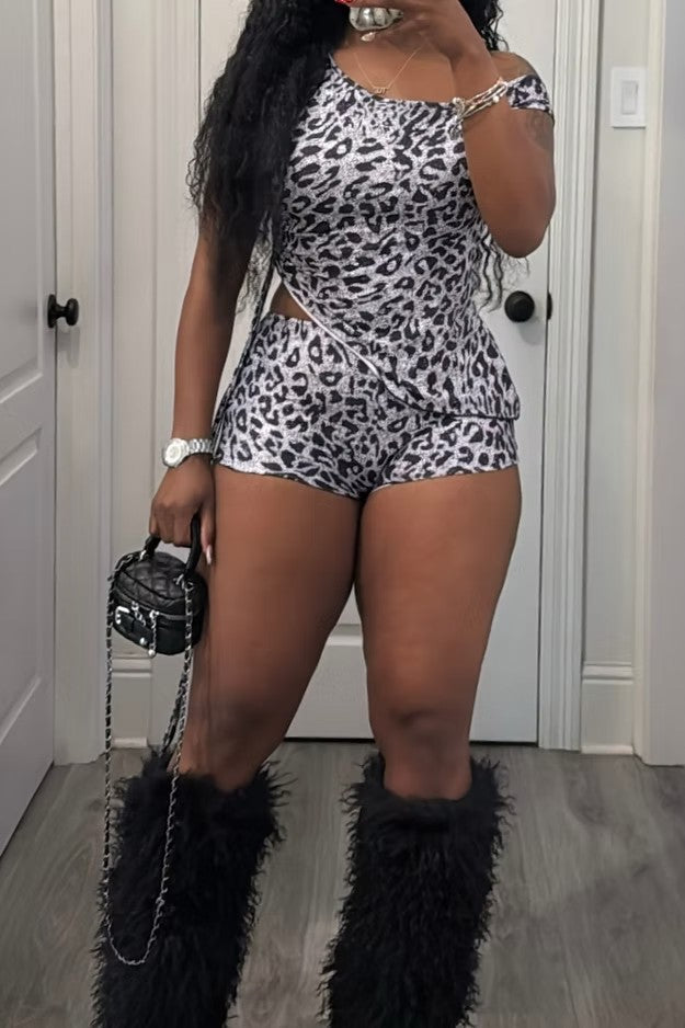 Fashion Leopard Print Sexy Women's Two Piece Shorts Set