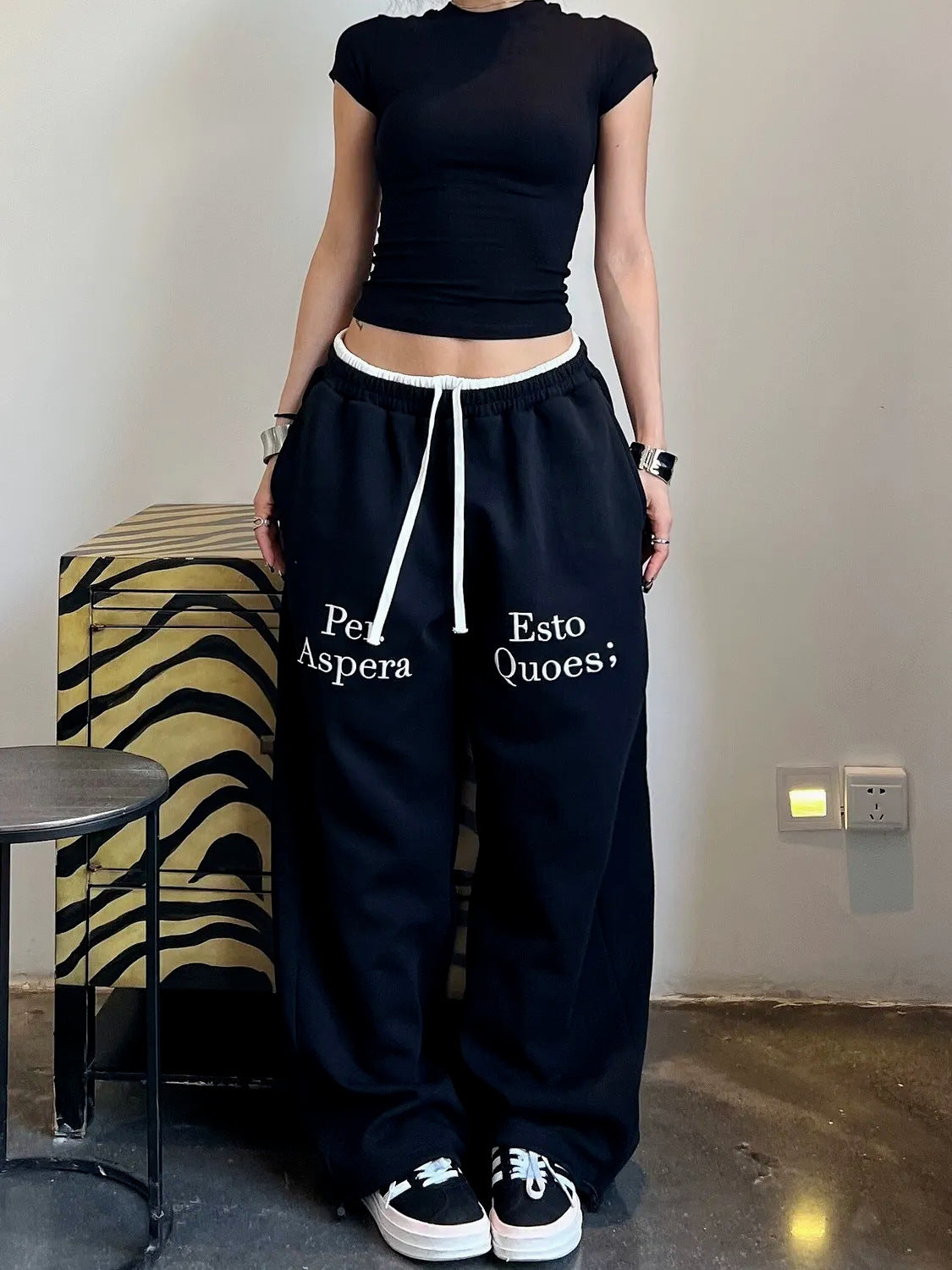 Color Contrast Patchwork Waist Loose Straight Casual Pants 3