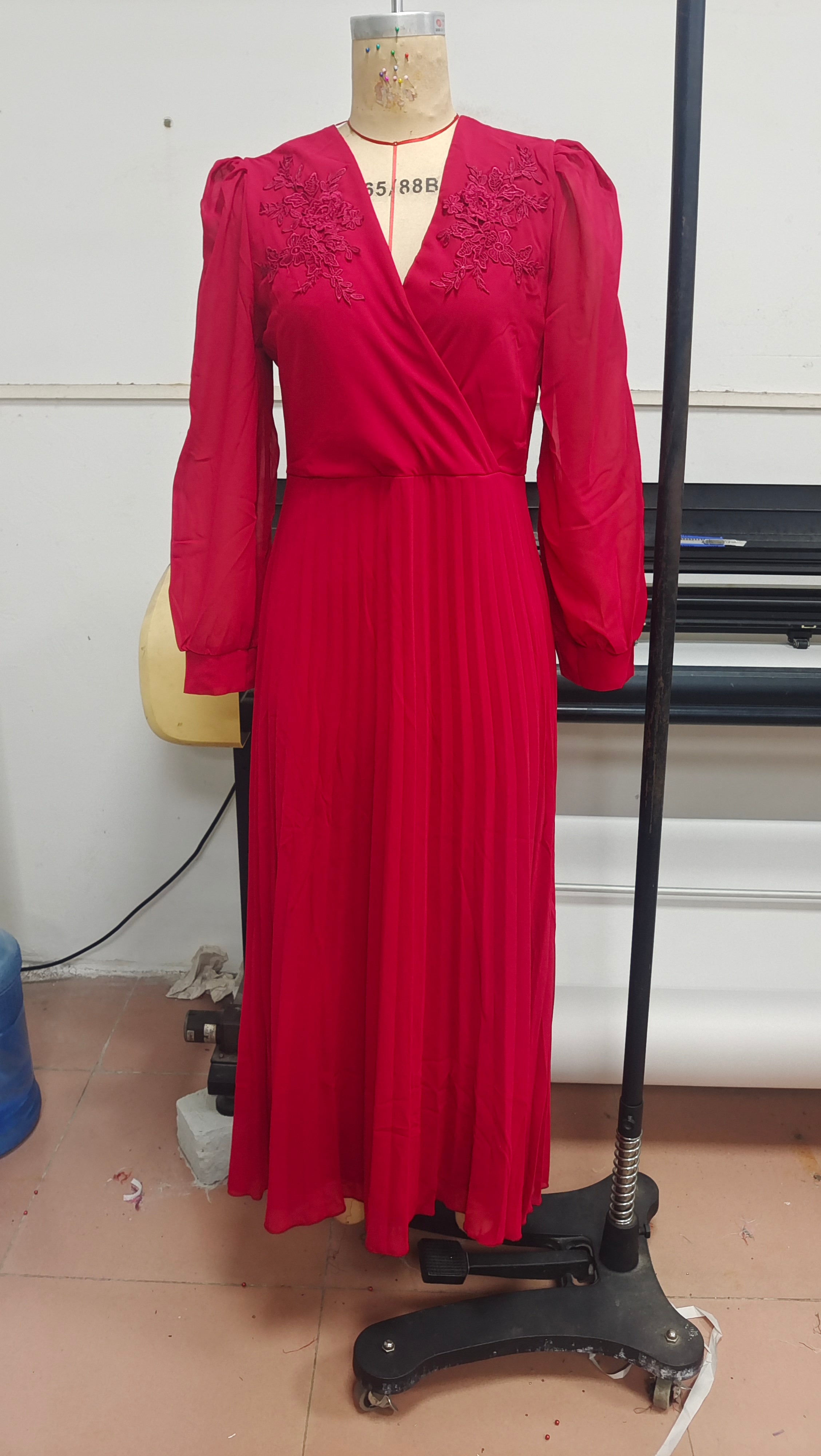 Autumn Winter Sexy Long Sleeve Pleated Belted Elegant Long Dress 7