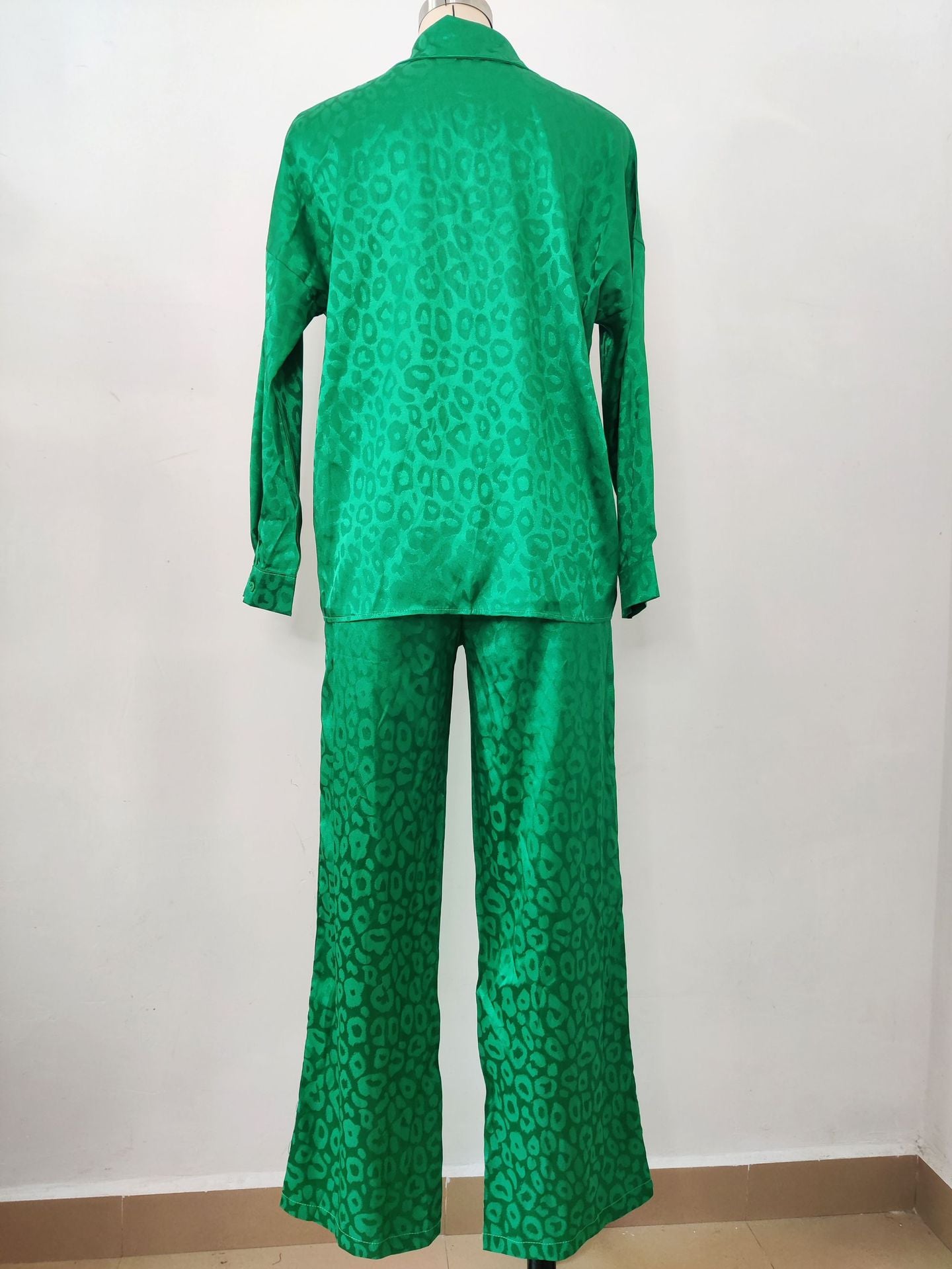 Women leopard print jacquard long-sleeved shirt and elastic waist loose trousers two-piece set 25