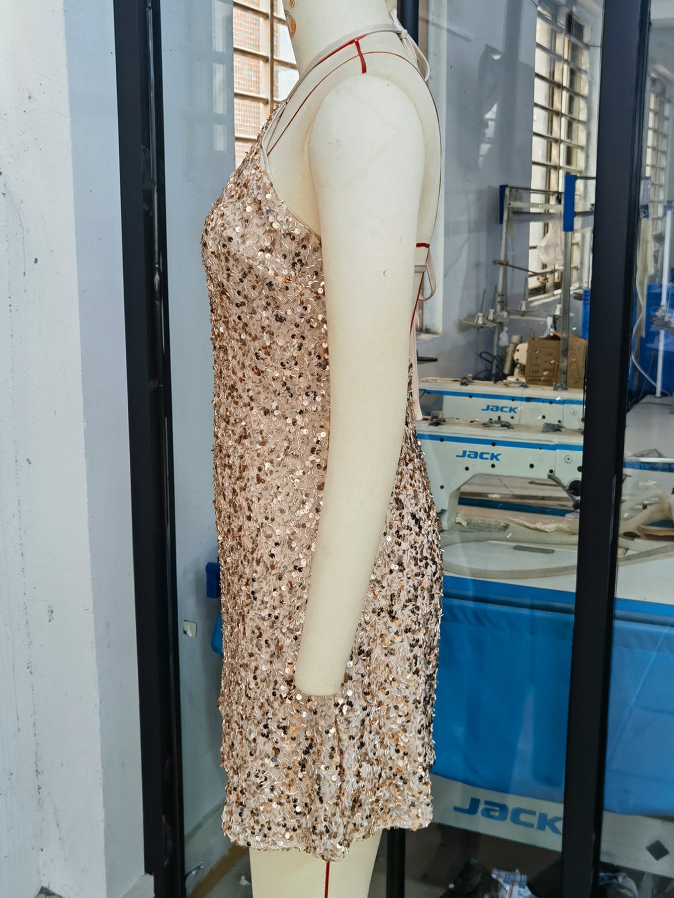 Women sexy Backless sequin dress 6