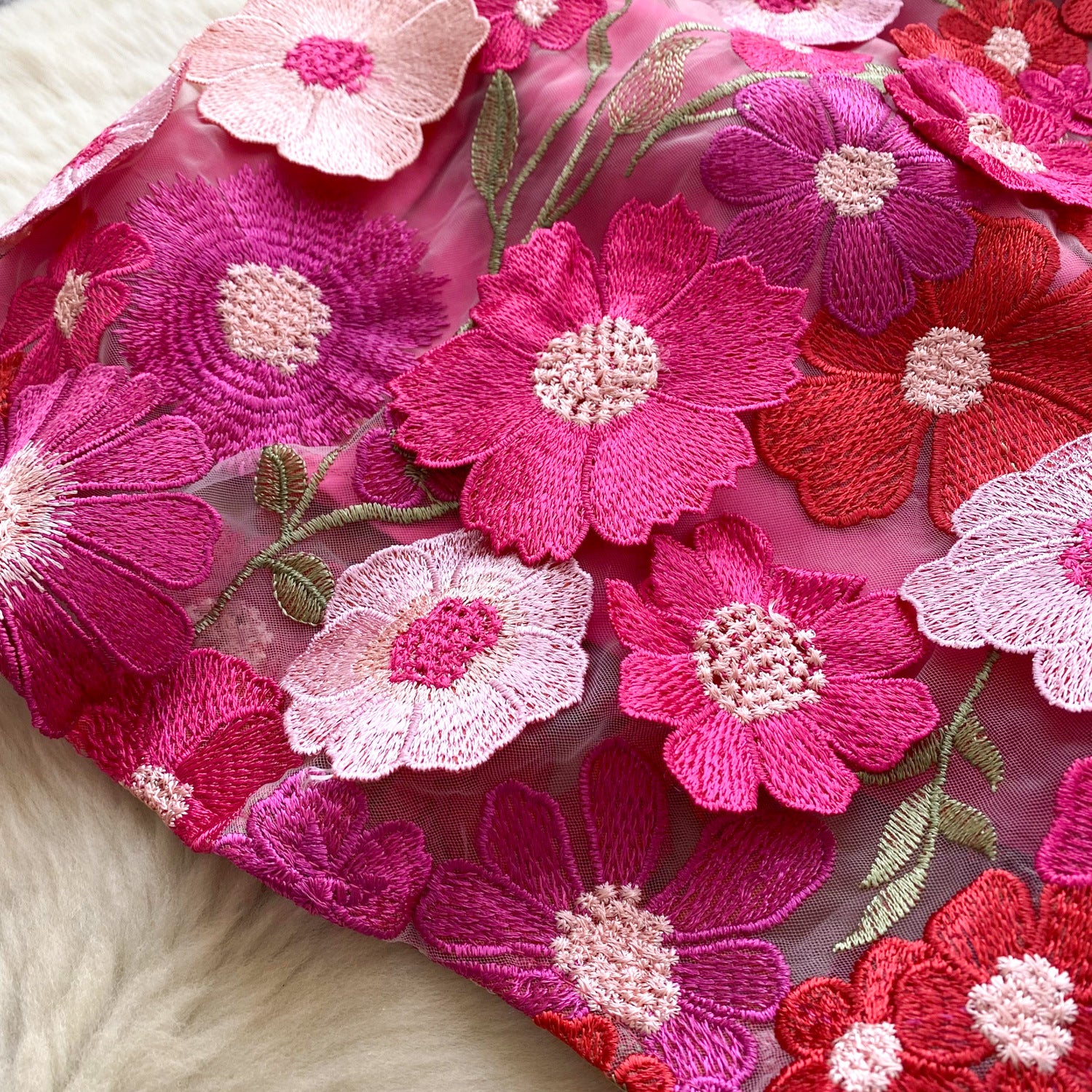 Women's  Luxury Embroidery Mesh Puff Sleeve Slim Waist Short Chic Dress 25