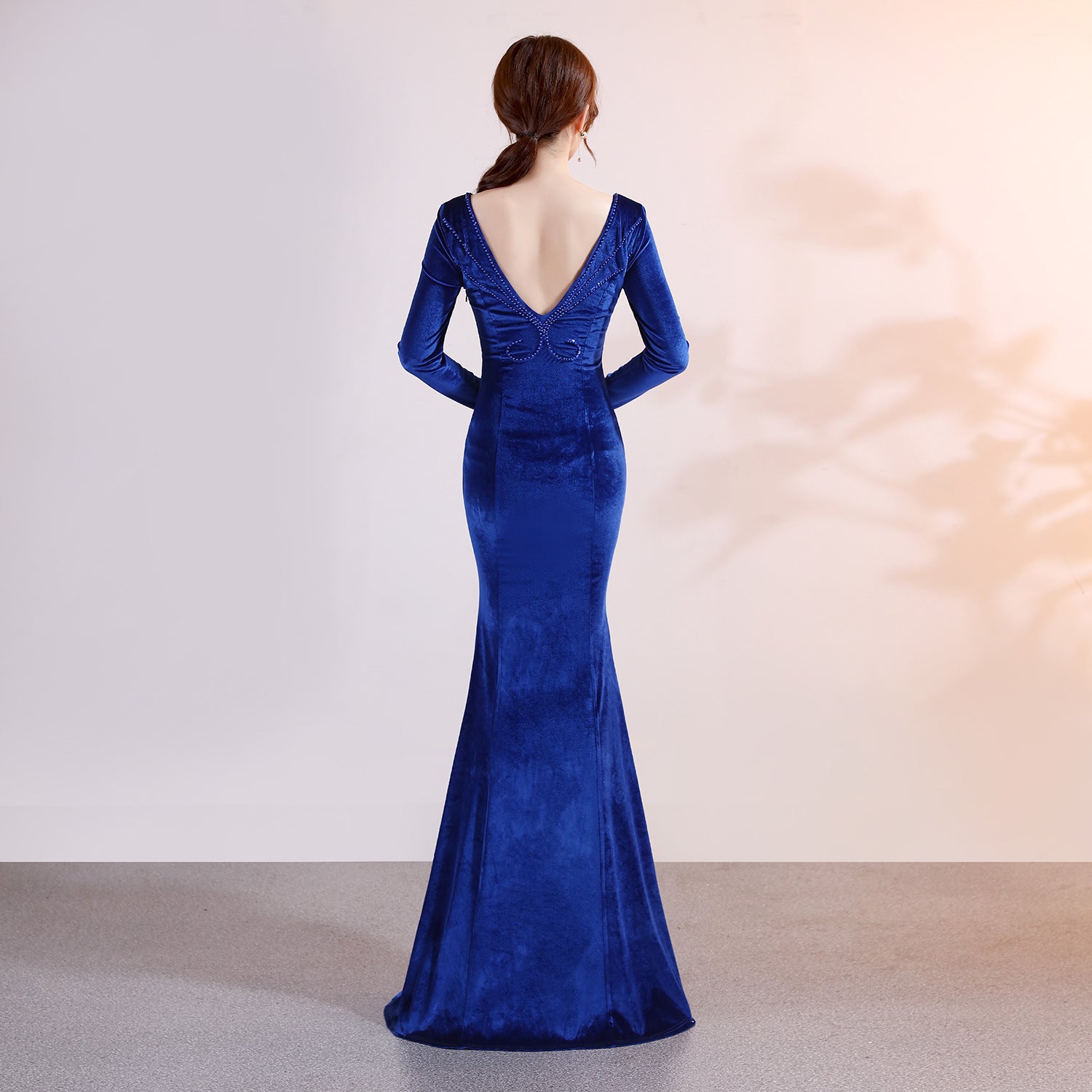 Women Long-Sleeved Velvet Evening Dress Formal Party Autumn And Winter Long Fishtail Party Dress 11