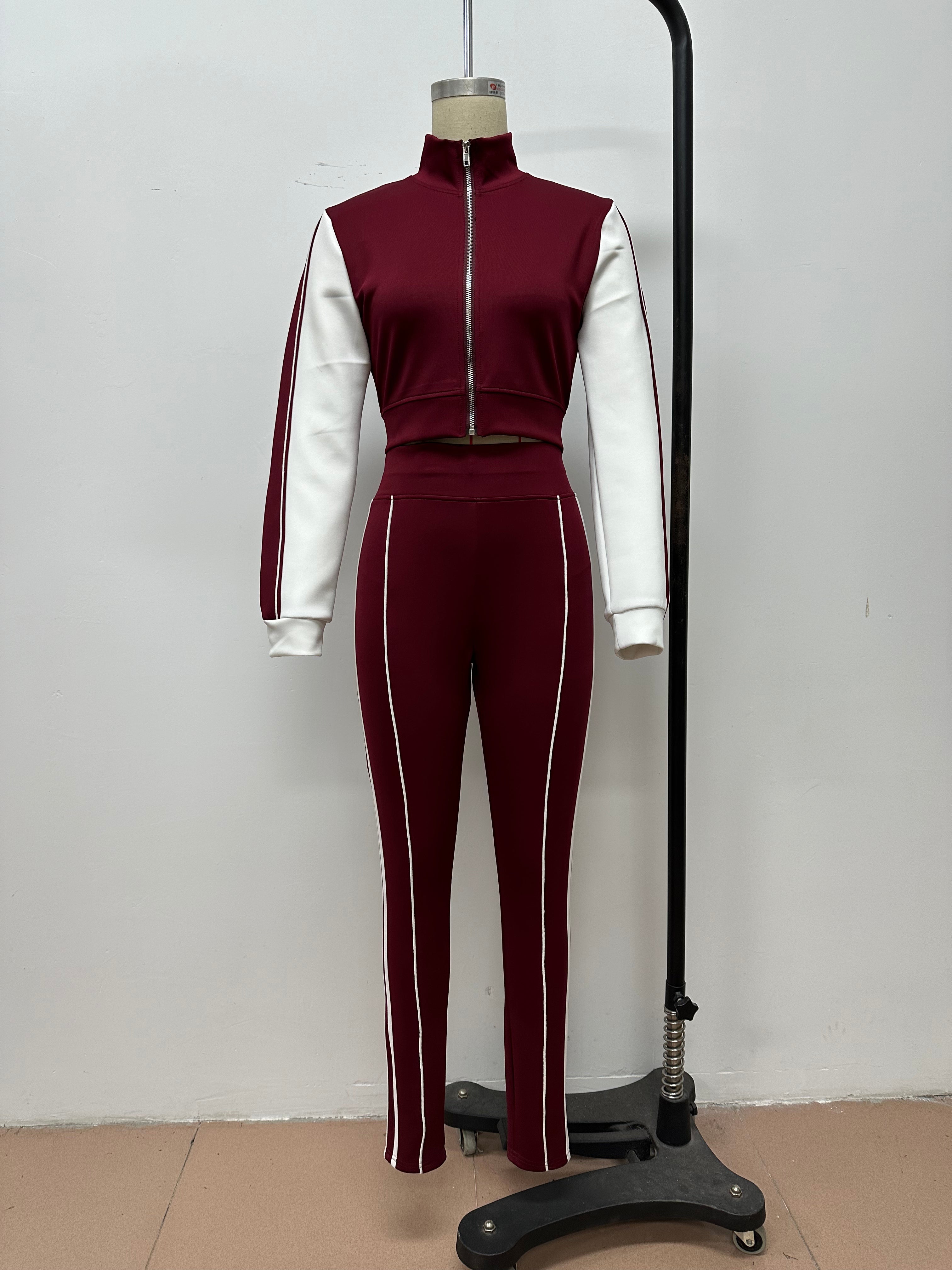 Fashionable Contrast Crop Sports Casual Two Piece Pants Set 4